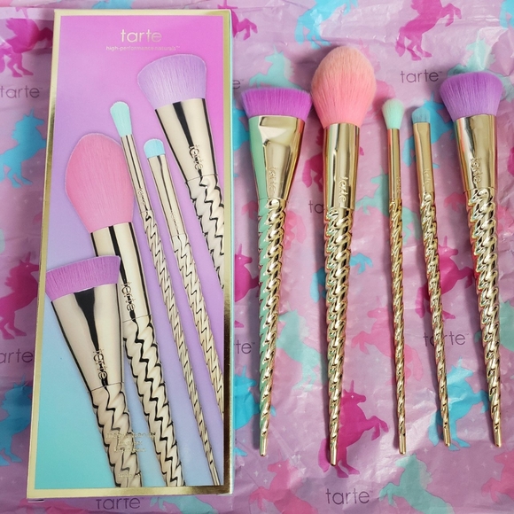 ❤️EUC Tarte Cosmetics Magic Wands Unicorn Horn Brush Set Limited Edition - Picture 2 of 4